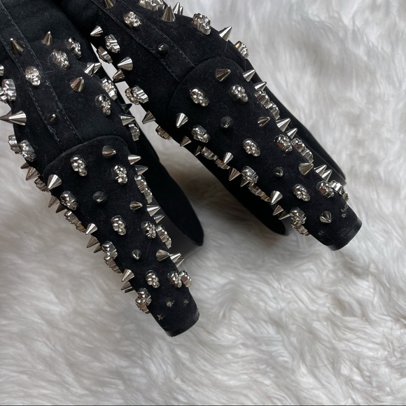 ❌ SOLD Glaze | Studded Ankle Platform Heel Booties - Picture 2 of 7